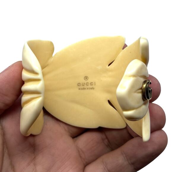 Gucci Leaf Cuff Bracelet - Picture 10 of 16